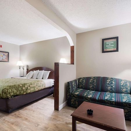 Econo Lodge Inn & Suites East Knoxville Ngoại thất bức ảnh