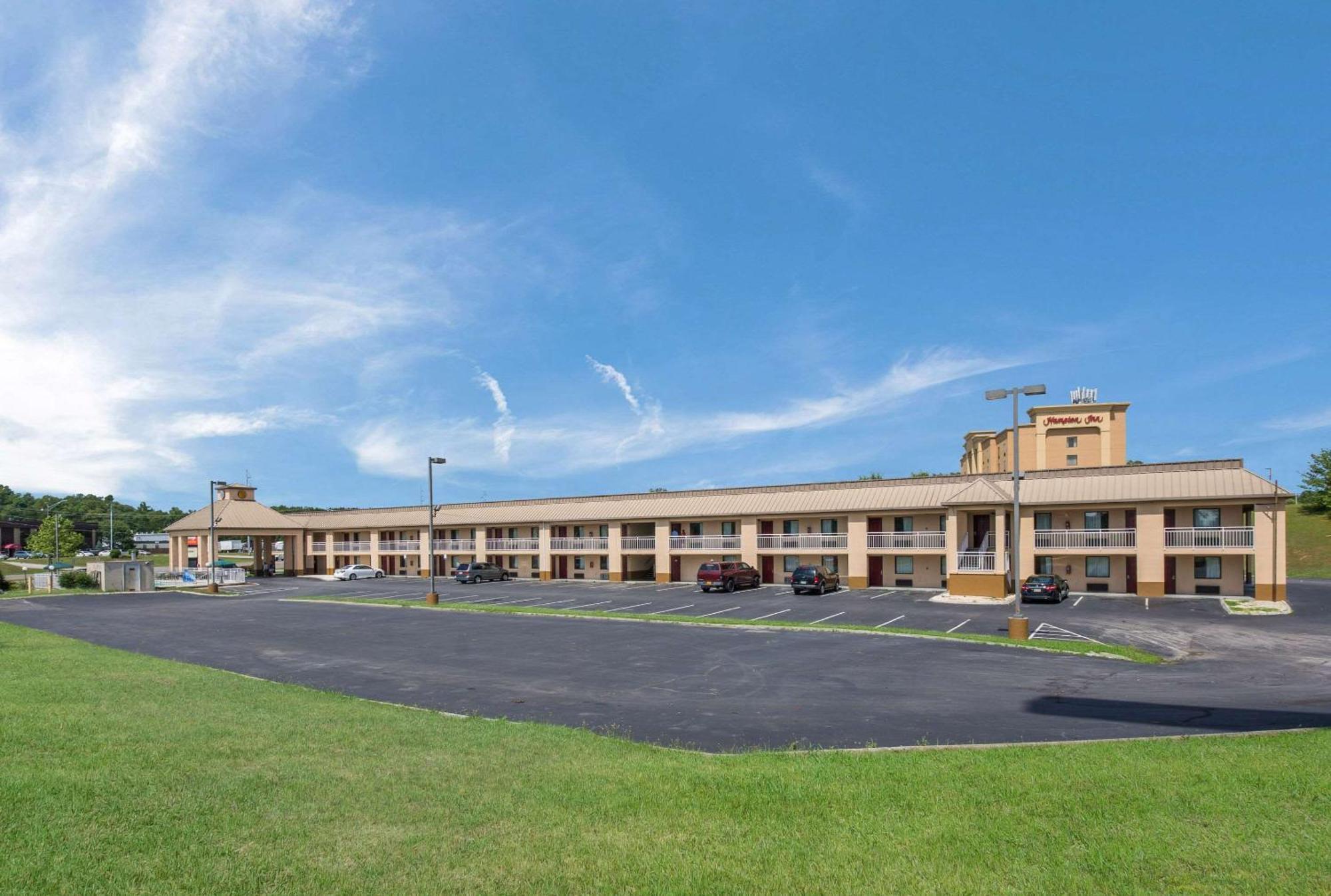 Econo Lodge Inn & Suites East Knoxville Ngoại thất bức ảnh