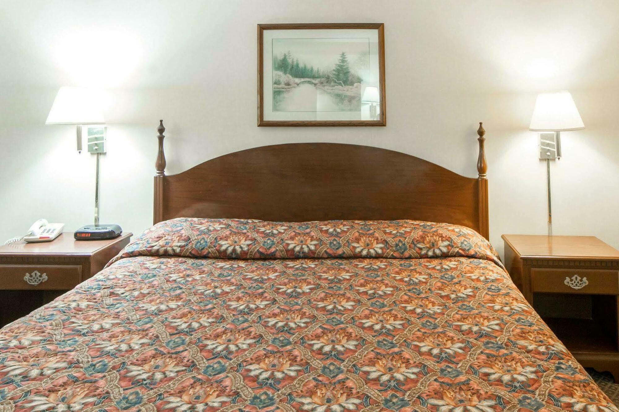Econo Lodge Inn & Suites East Knoxville Ngoại thất bức ảnh