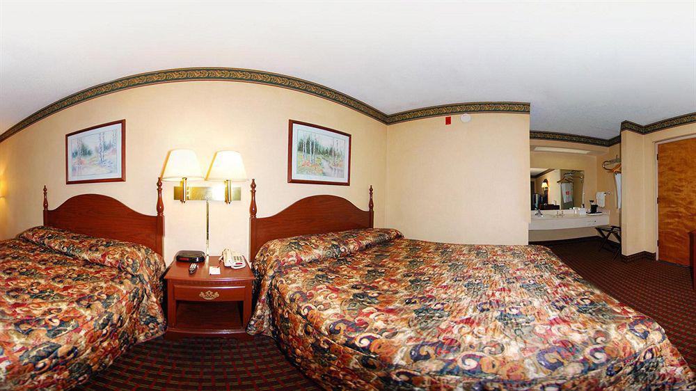 Econo Lodge Inn & Suites East Knoxville Ngoại thất bức ảnh